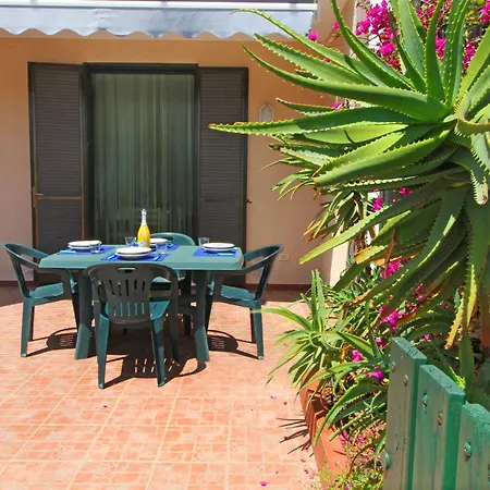 Gd Vacanza - In Con Piscina E Posto Auto - Apartment *