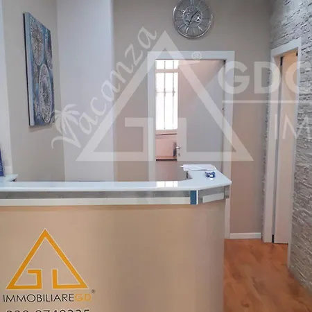 Gd - Con Piscina E Posto Auto -